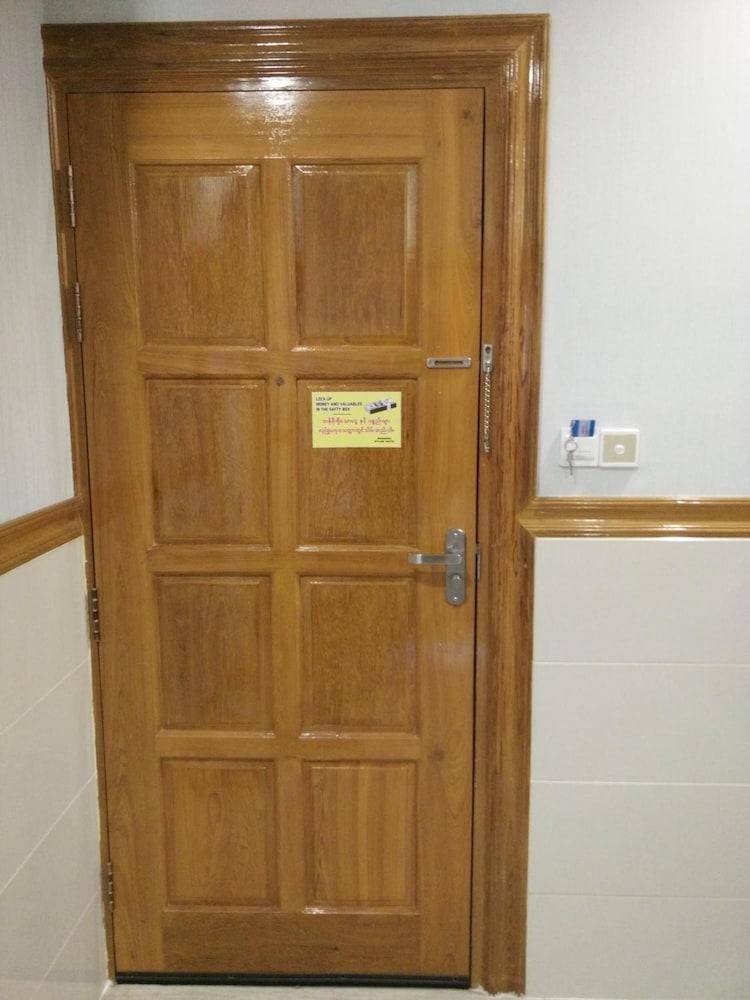 Hotel Nylon Μανταλέι Εξωτερικό φωτογραφία